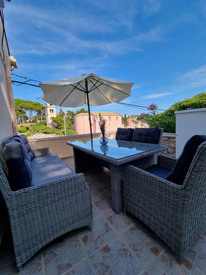 Narcis Central Apartment With Sea & City Views Veli Losinj Luaran gambar