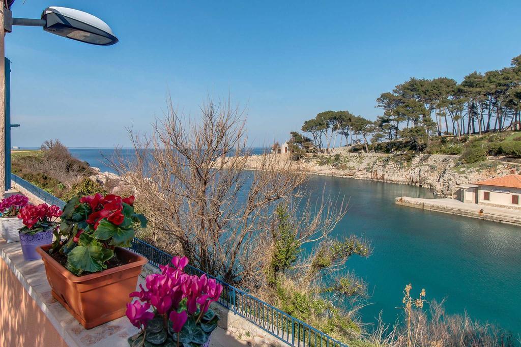 Narcis Central Apartment With Sea & City Views Veli Losinj Luaran gambar