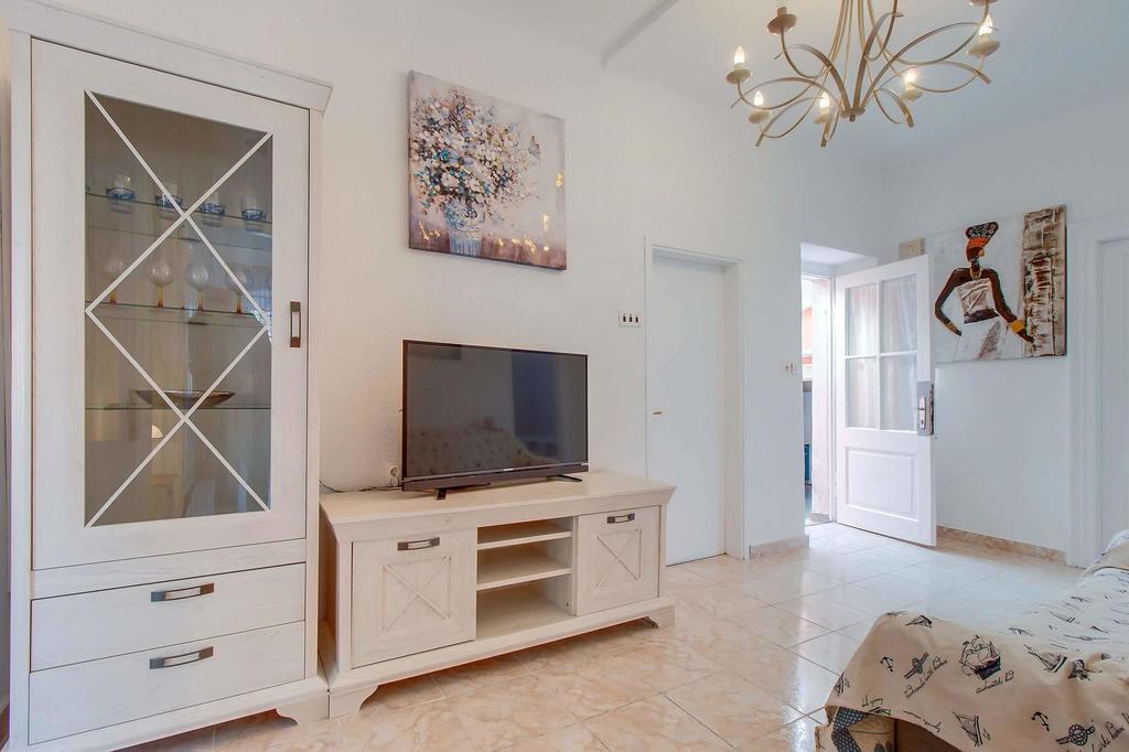 Narcis Central Apartment With Sea & City Views Veli Losinj Luaran gambar