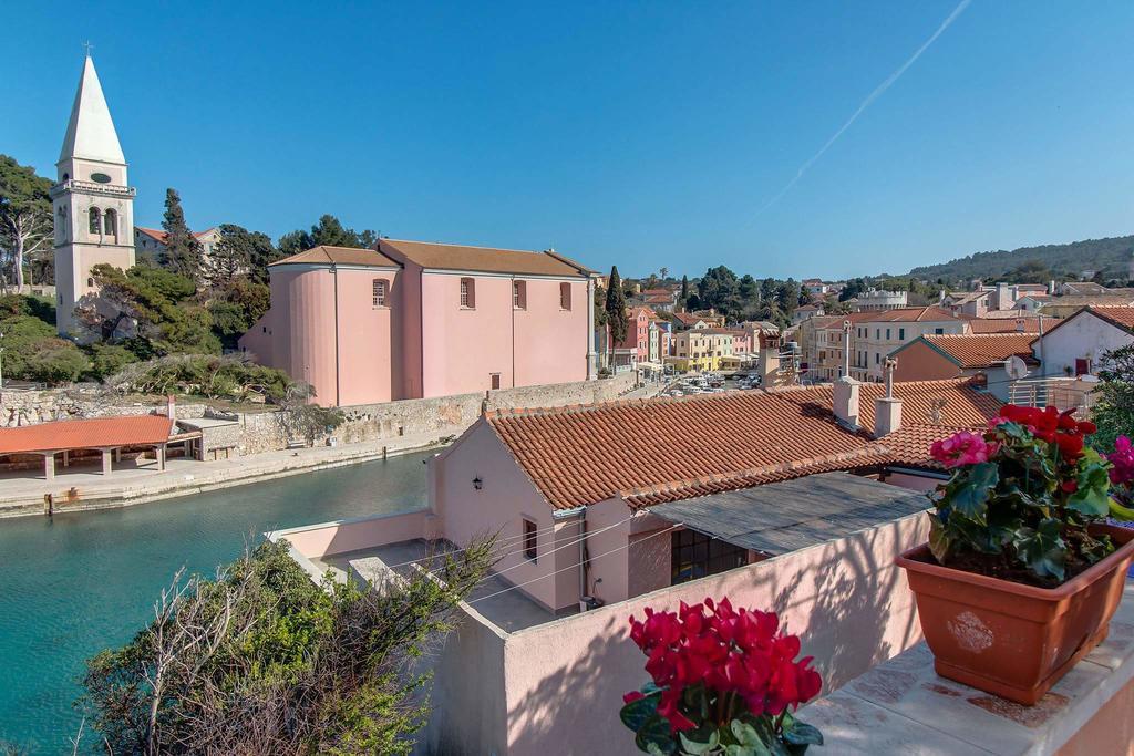 Narcis Central Apartment With Sea & City Views Veli Losinj Luaran gambar